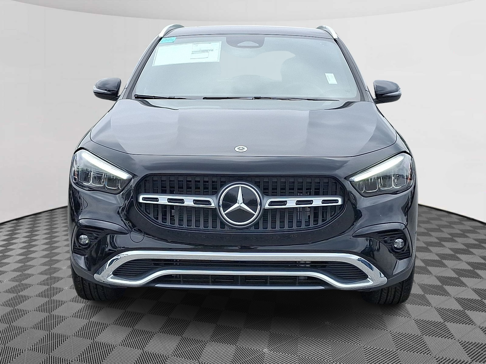 2025 Mercedes Benz GLA 250 4MATIC photo 2