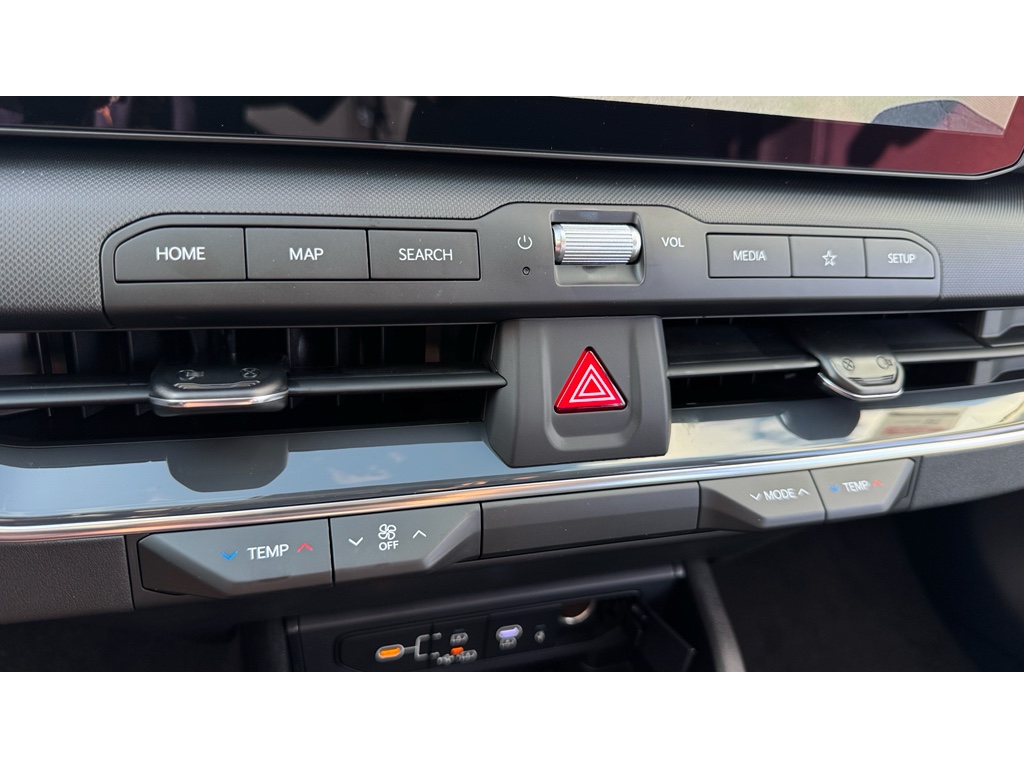 2025 Kia K4 EX photo 16