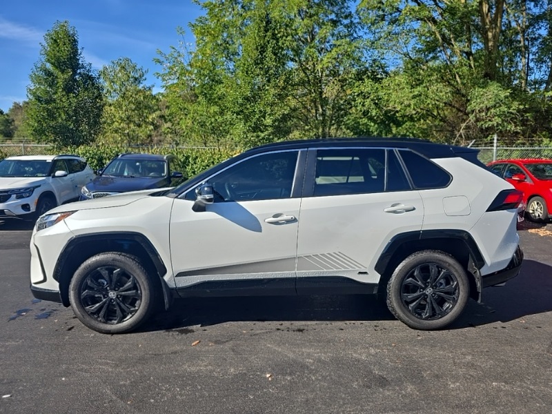 2023 Toyota RAV4 Hybrid XSE photo 4