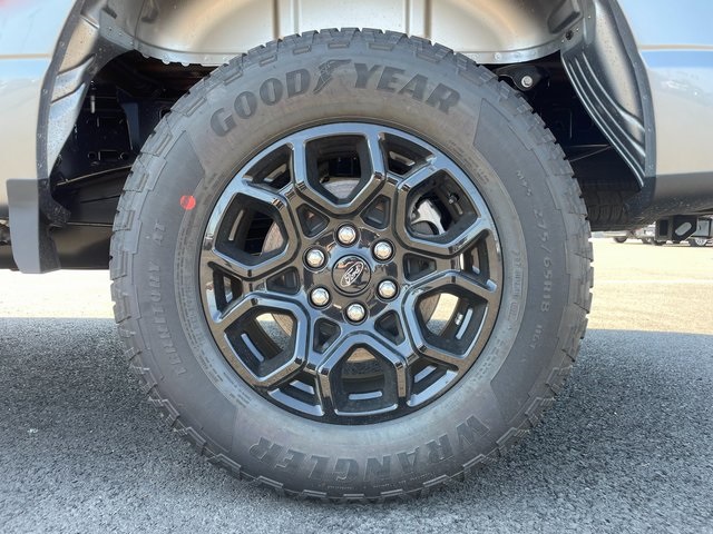 2025 Ford F-150 STX photo 8