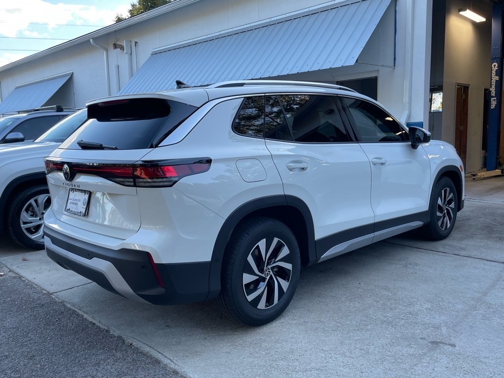 2026 Volkswagen Tiguan S photo 3