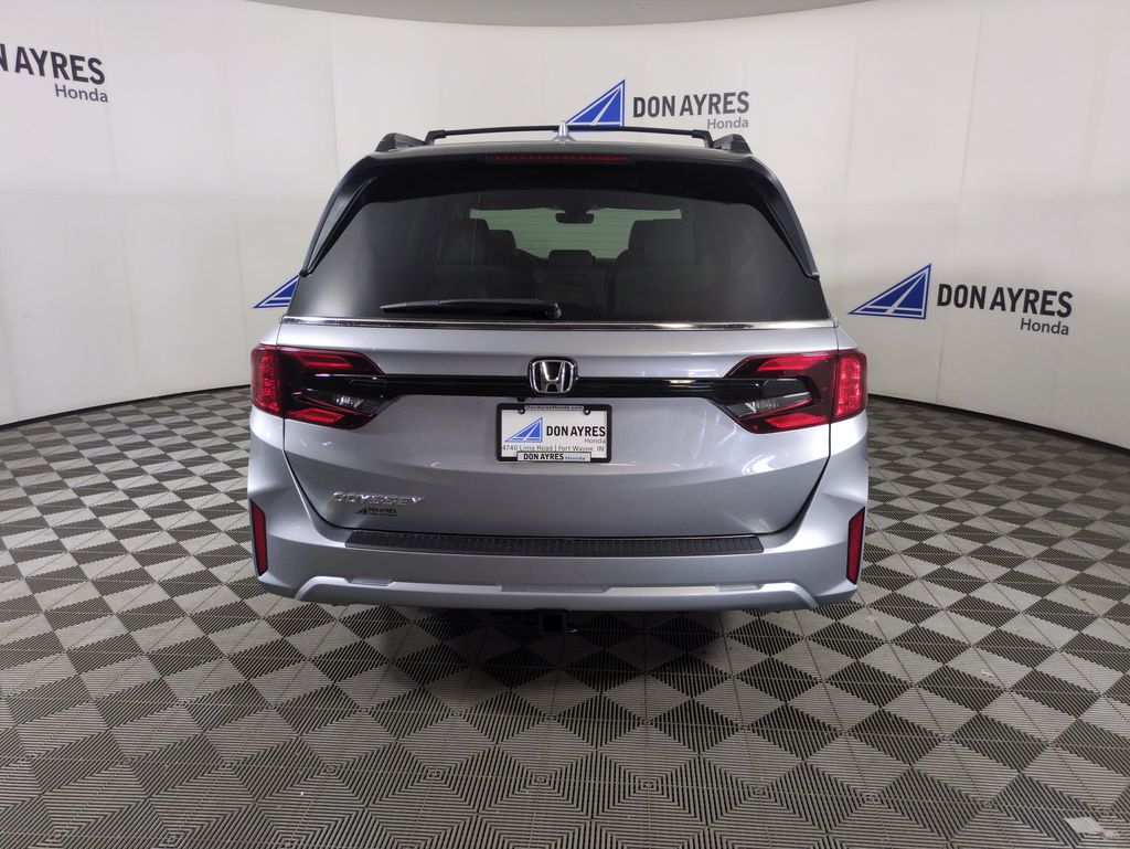 2026 Honda Odyssey EX-L photo 4