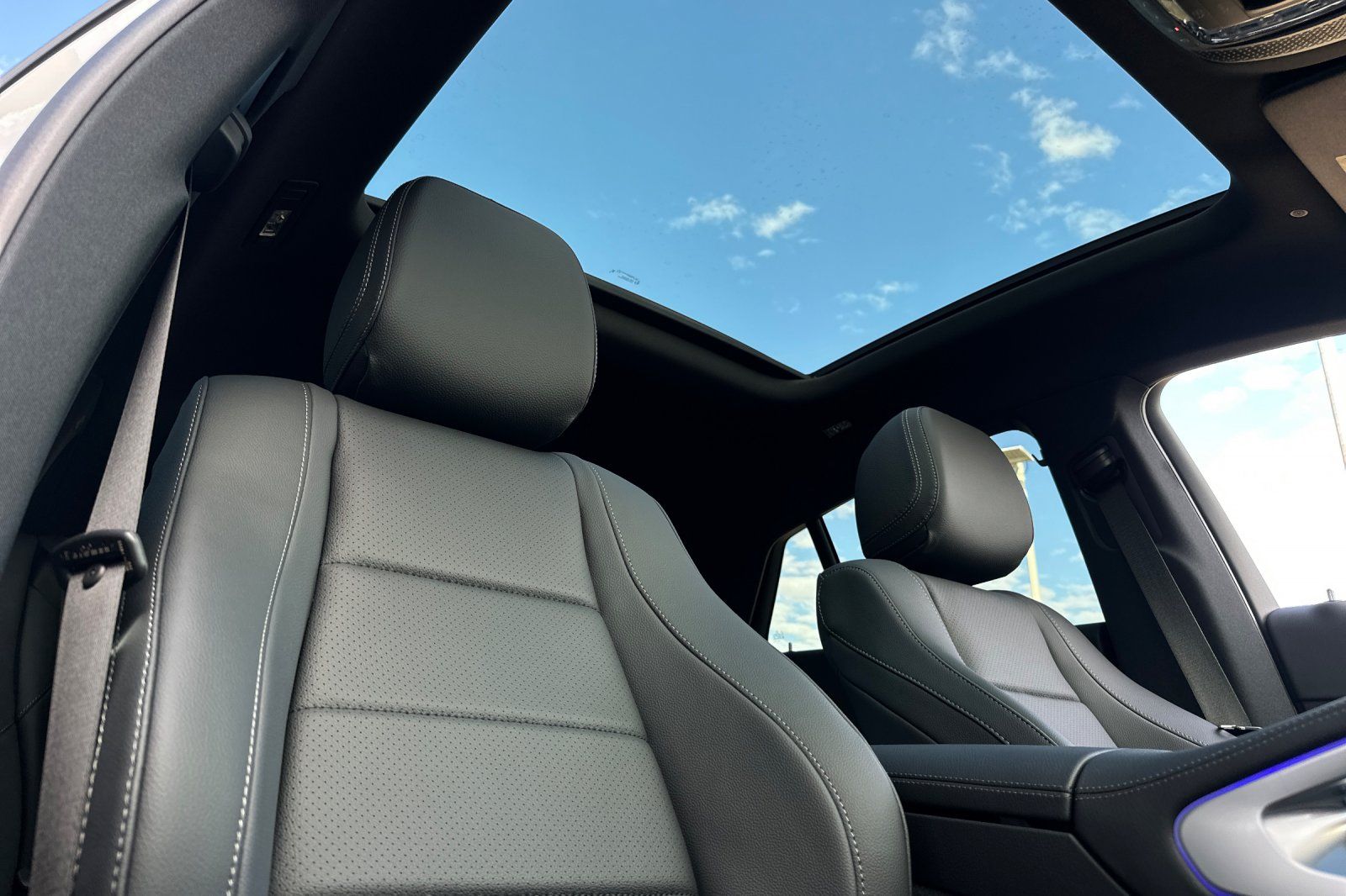 2026 Mercedes Benz GLE 450 Coupe 4MATIC photo 3