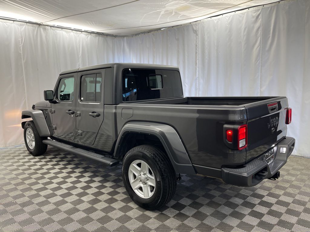 2023 Jeep Gladiator Sport photo 4