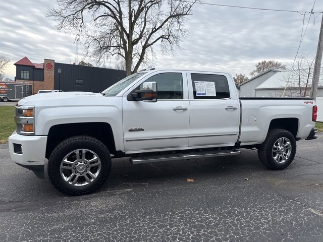 2018 Chevrolet Silverado 2500HD High Country photo 4
