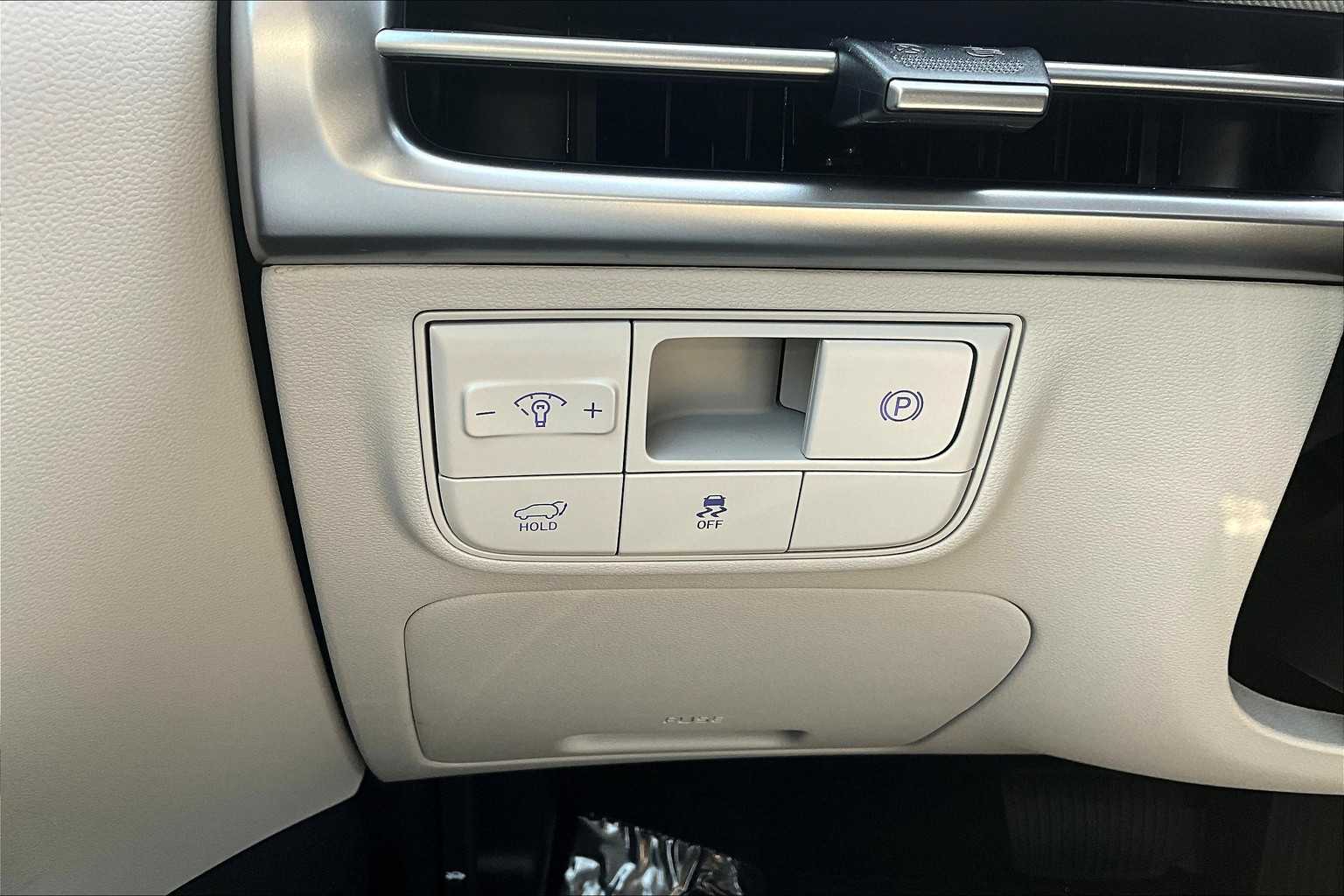 2025 Hyundai Tucson Limited photo 33