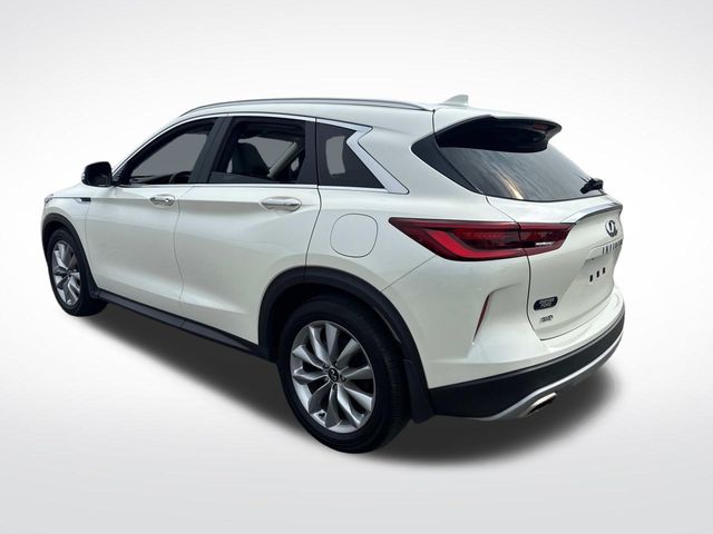 2022 Infiniti QX50 Luxe photo 3
