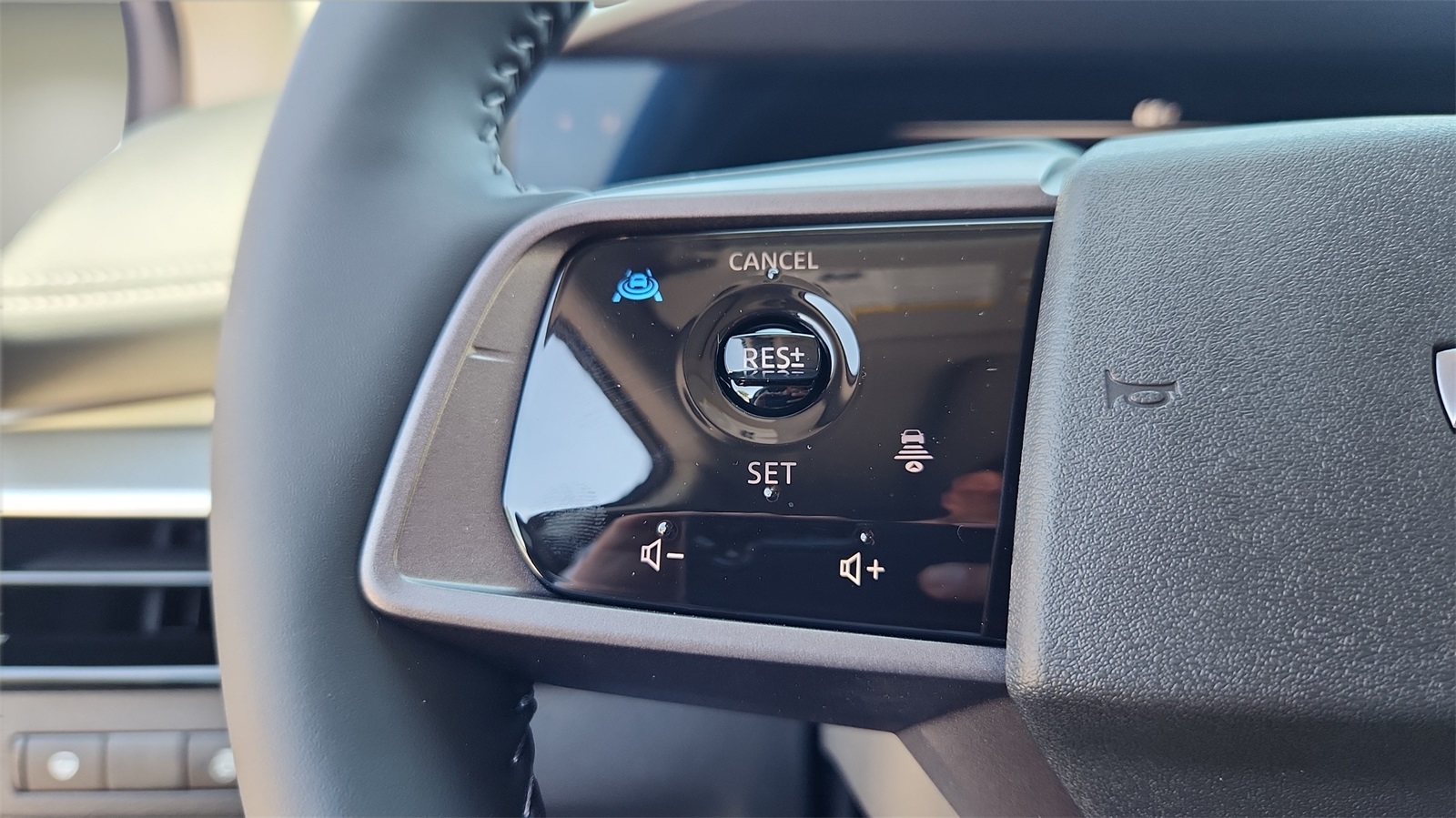 2025 Nissan Murano SL photo 28