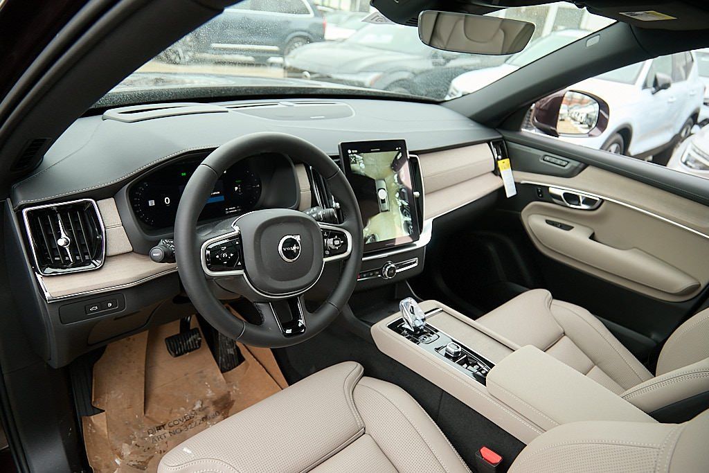2026 VOLVO XC90 - Image 12