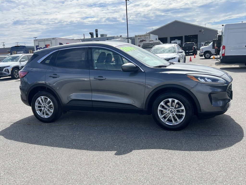 2021 Ford Escape SE photo 8