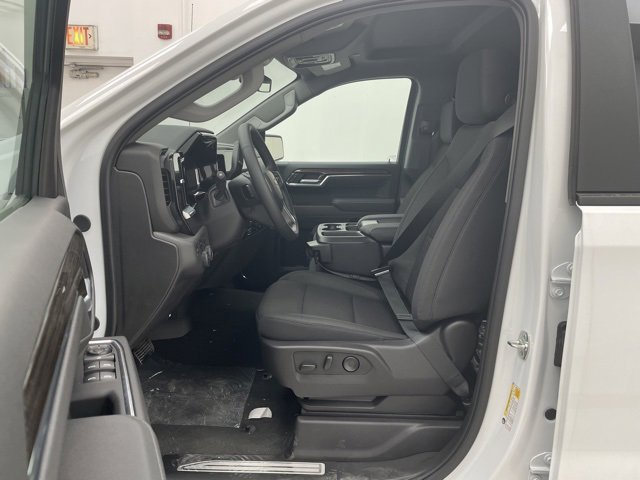 2025 Chevrolet Silverado 1500 LT photo 8