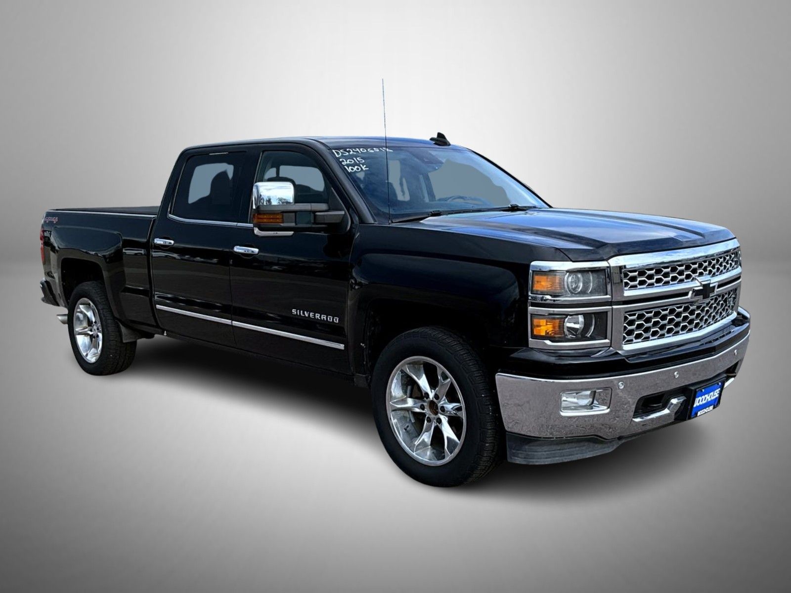 2015 Chevrolet Silverado 1500 LTZ photo 3