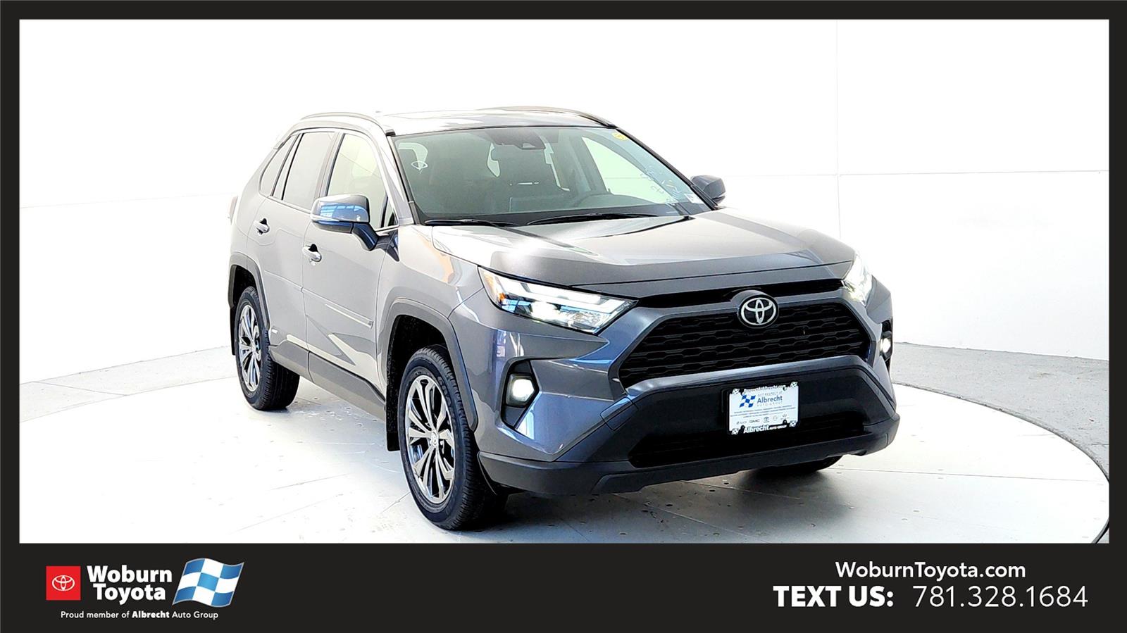 2025 Toyota RAV4 XLE Premium's photo