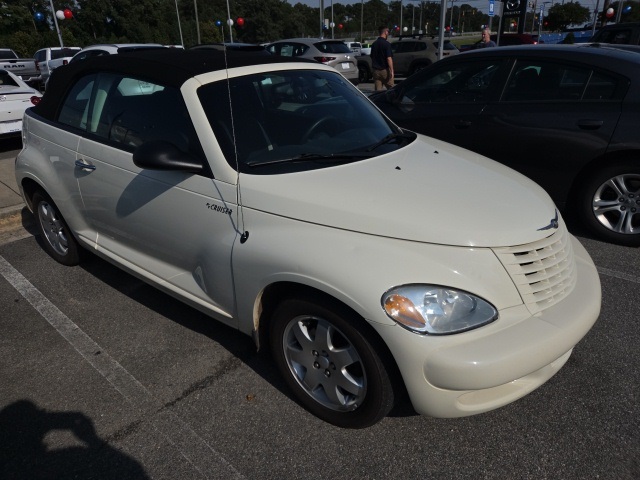 2005 Chrysler PT Cruiser Touring photo 2