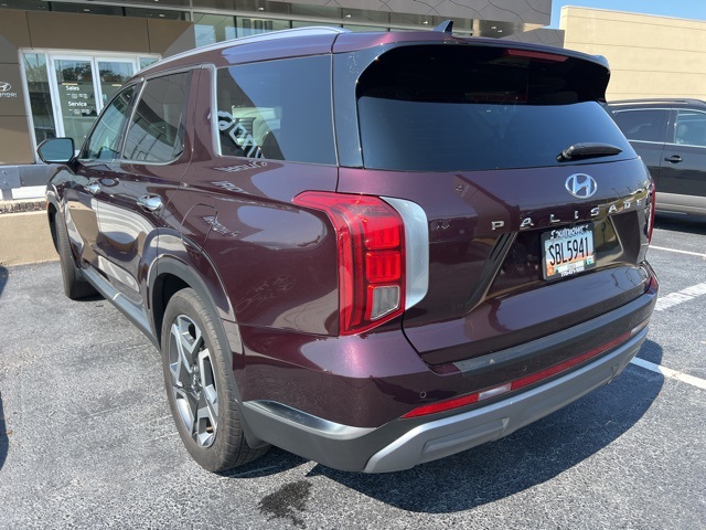 2023 Hyundai Palisade Limited photo 2
