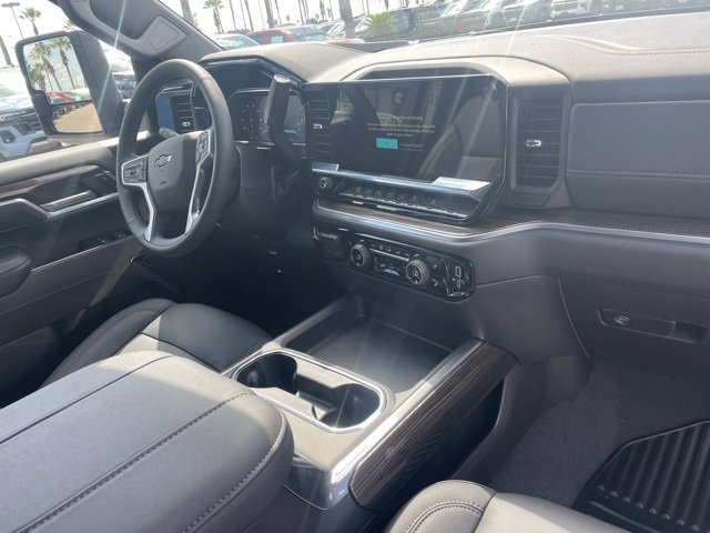 2026 Chevrolet Silverado 2500HD LT photo 15