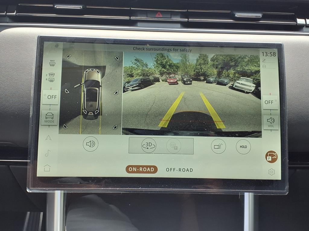 2025 Land Rover Range Rover SE photo 12