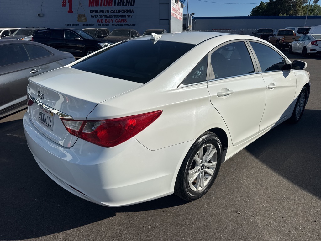 2013 Hyundai Sonata GLS photo 2