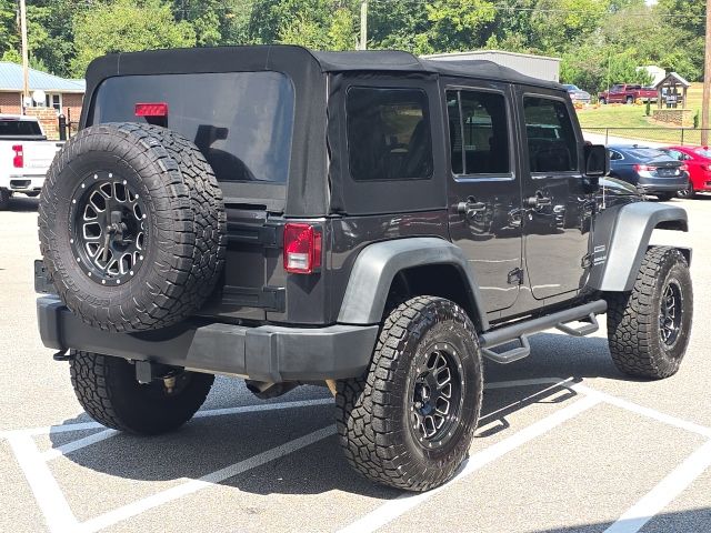 2017 Jeep Wrangler Unlimited Sport photo 5