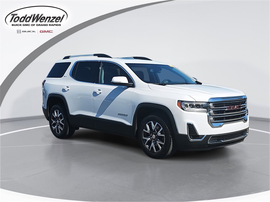 2023 GMC Acadia SLT's photo