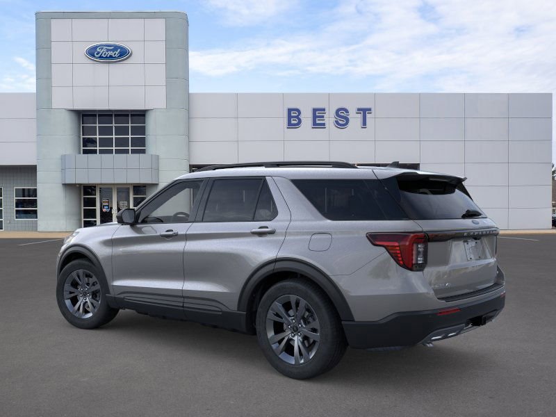 2026 Ford Explorer photo 4