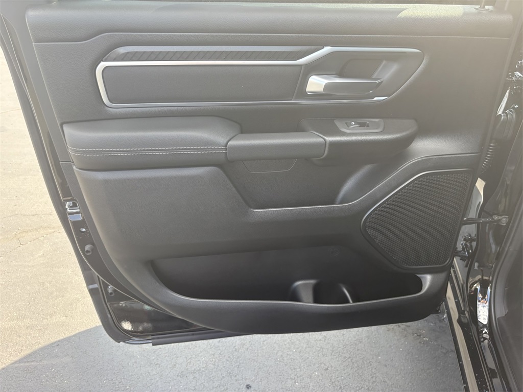2025 Ram 1500 Big Horn photo 33