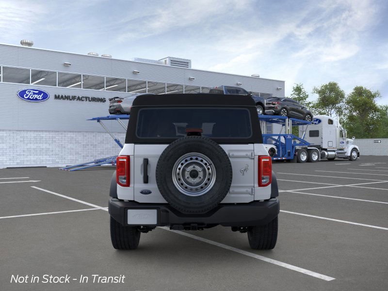 2025 Ford Bronco Base photo 5