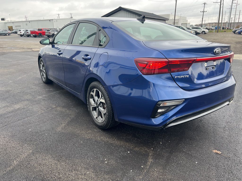 2021 Kia Forte LXS photo 4