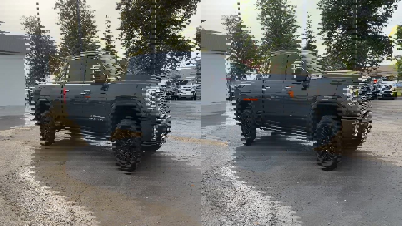 2023 Gmc Sierra 2500 HD Denali photo 2