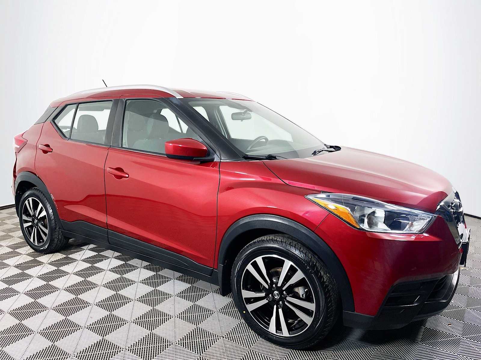 2020 Nissan Kicks SV photo 3