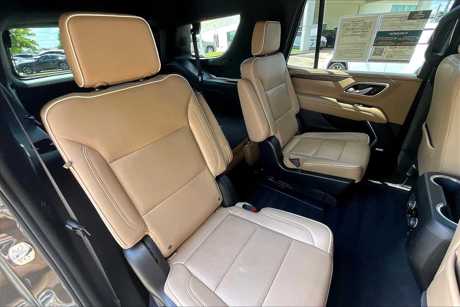 2021 Chevrolet Tahoe Premier photo 17