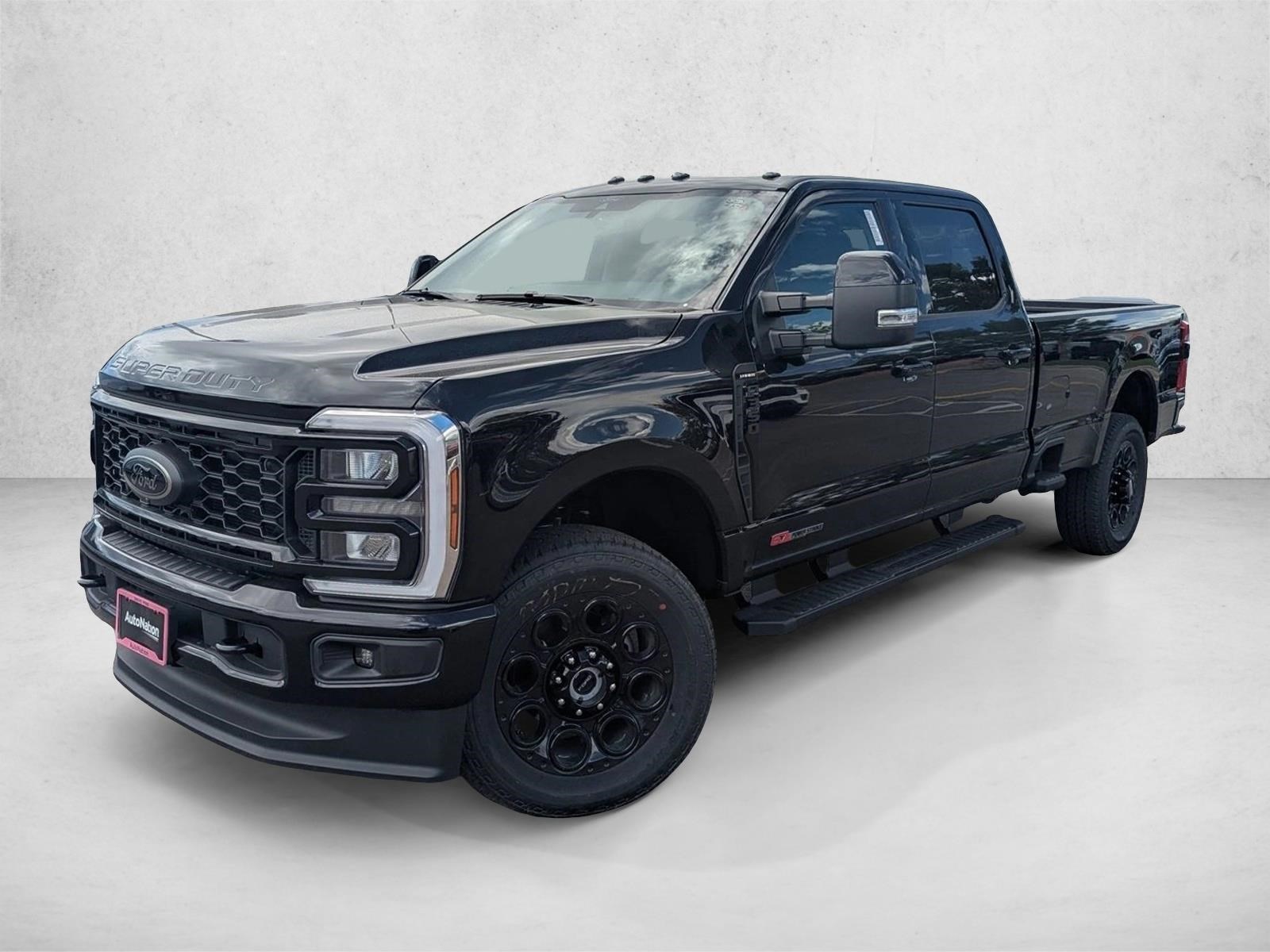 2026 Ford F-350 Super Duty Lariat's photo