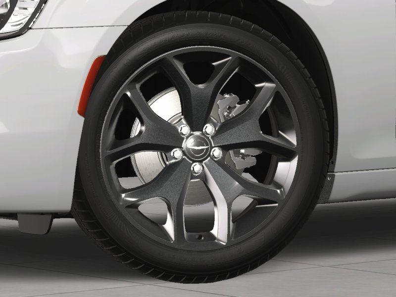2023 Chrysler 300 Touring photo 8