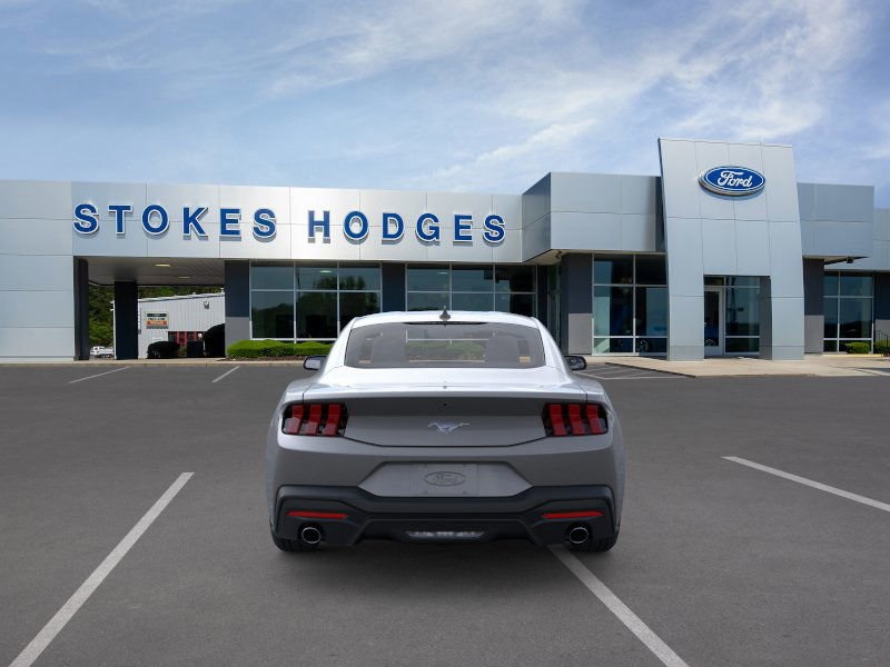 2025 Ford Mustang EcoBoost photo 3