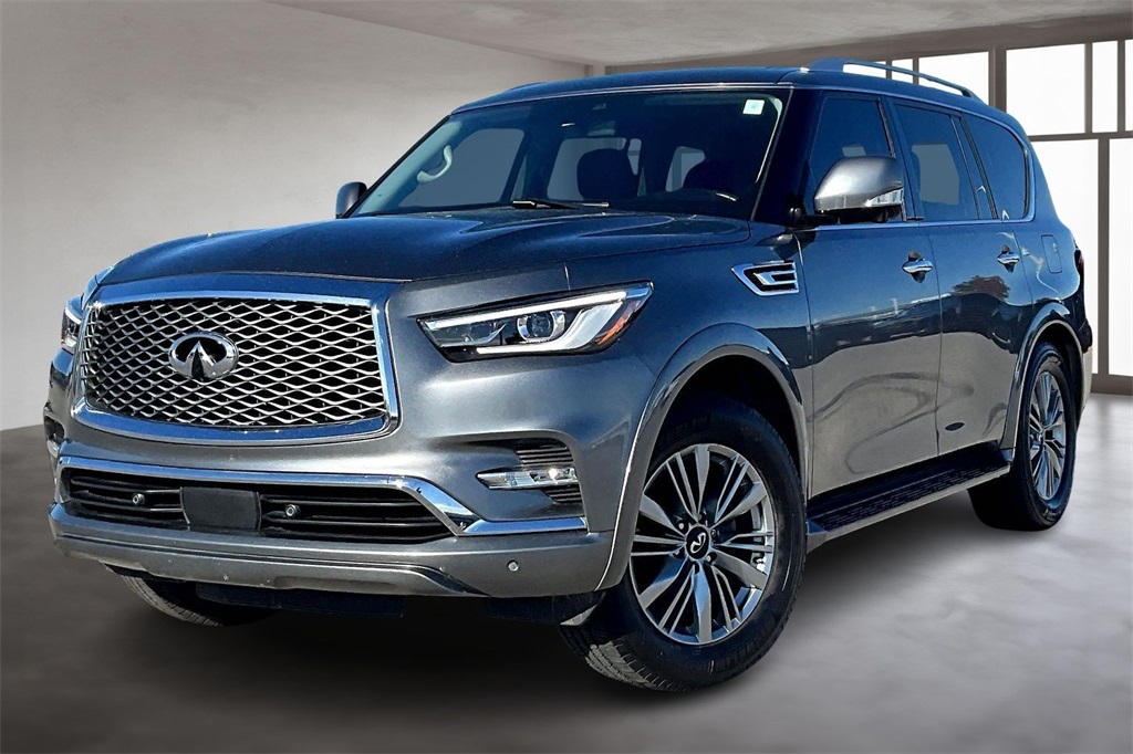 2021 INFINITI QX80's photo
