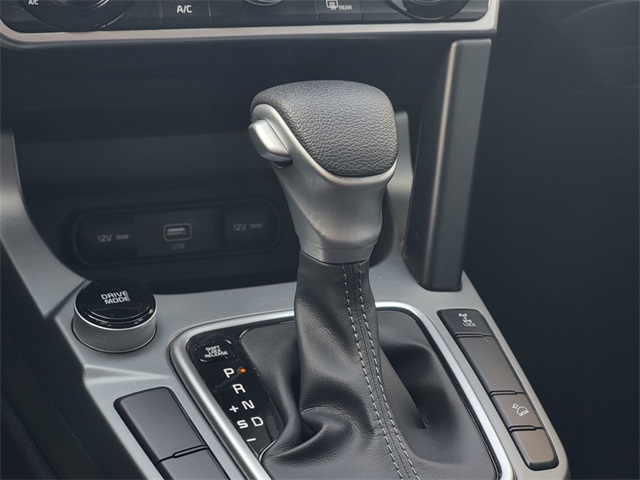 2023 Kia Seltos LX photo 24