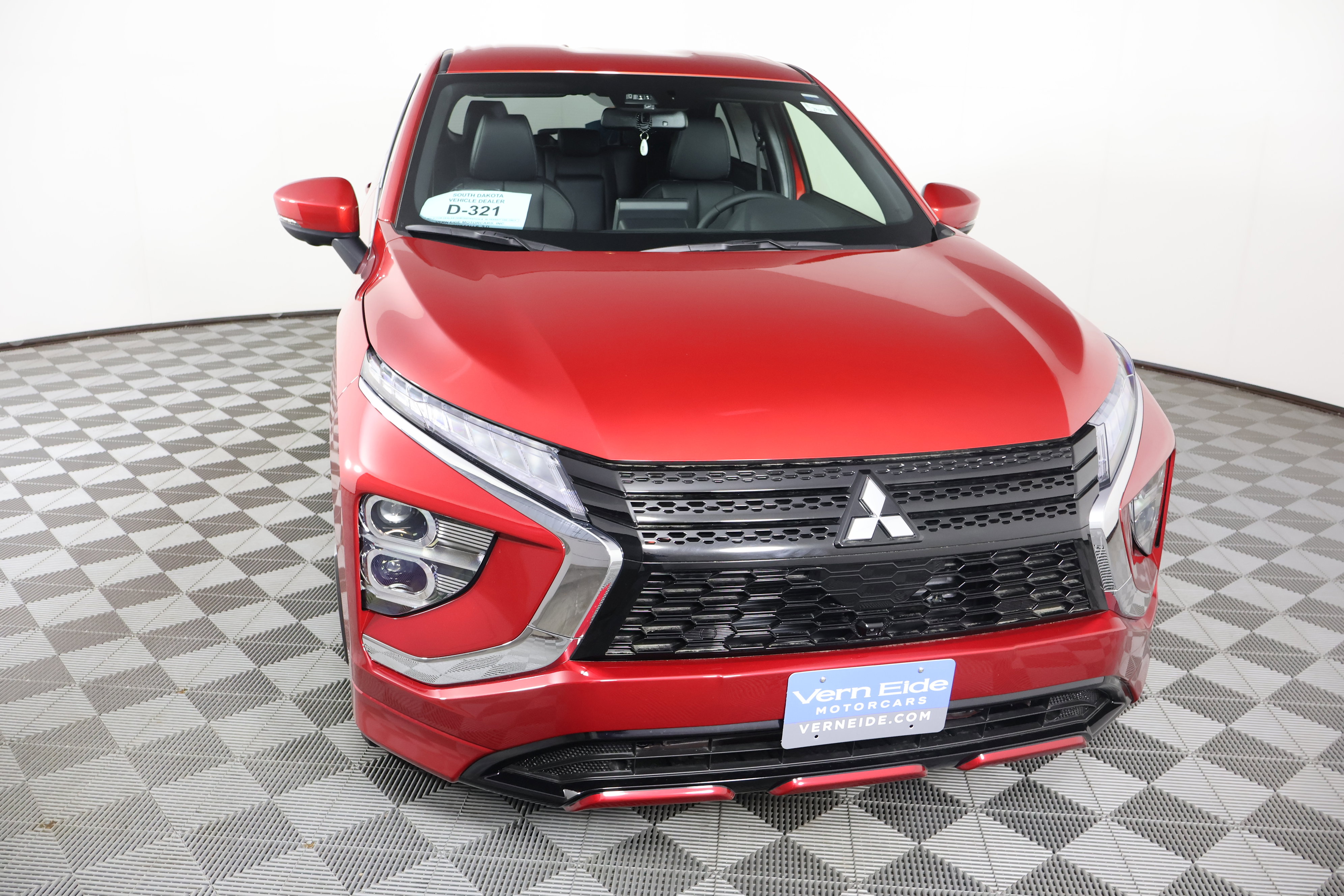 2025 Mitsubishi Eclipse Cross SEL photo 3