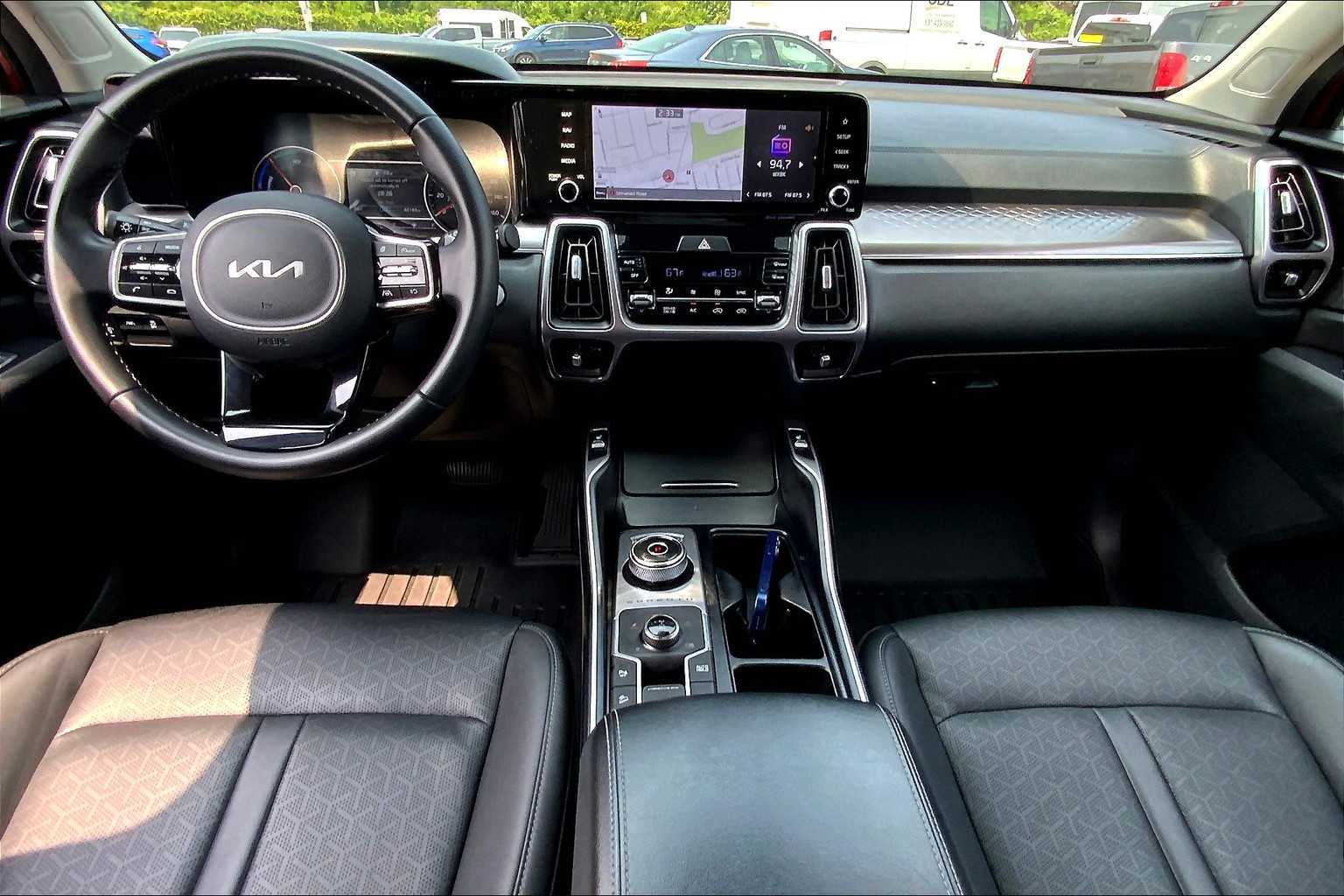 2022 Kia Sorento Hybrid S photo 13