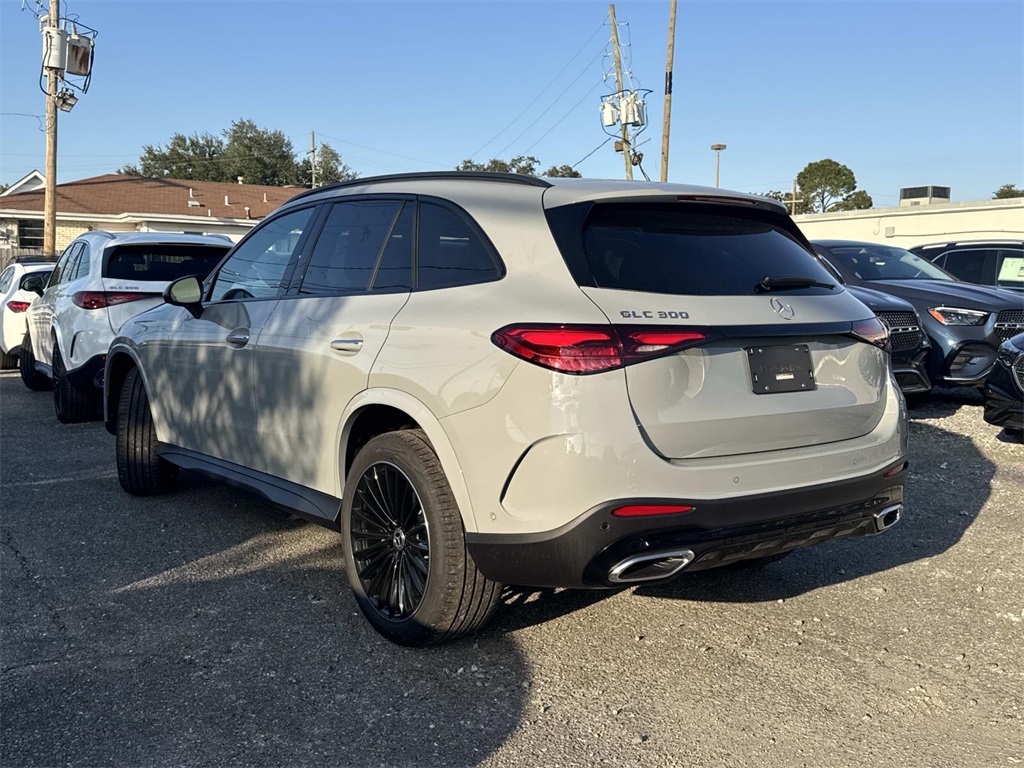 2026 Mercedes Benz GLC 300 photo 2