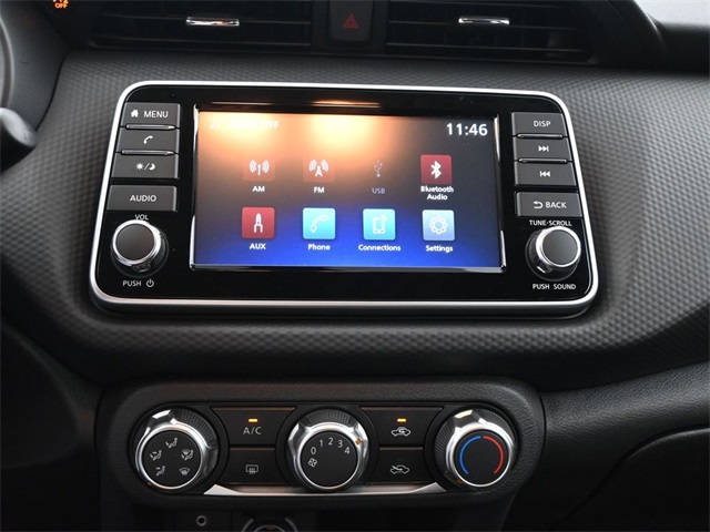 2025 Nissan Kicks Play S photo 4