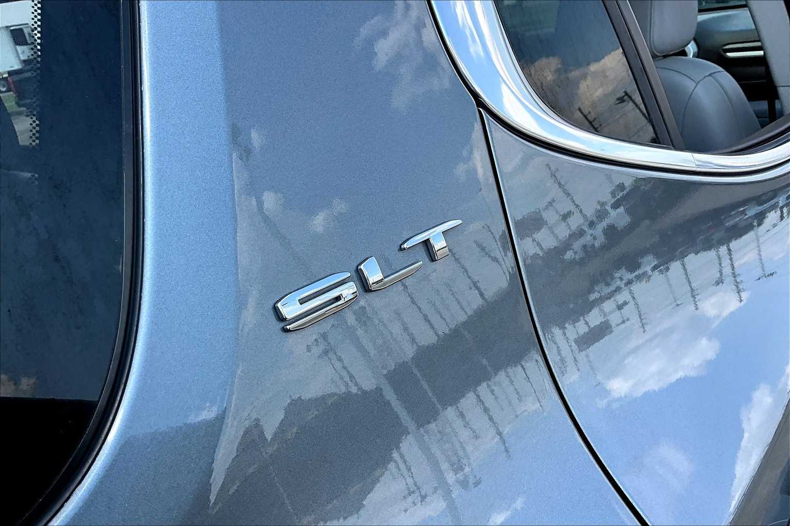 2022 Gmc Acadia SLT photo 9