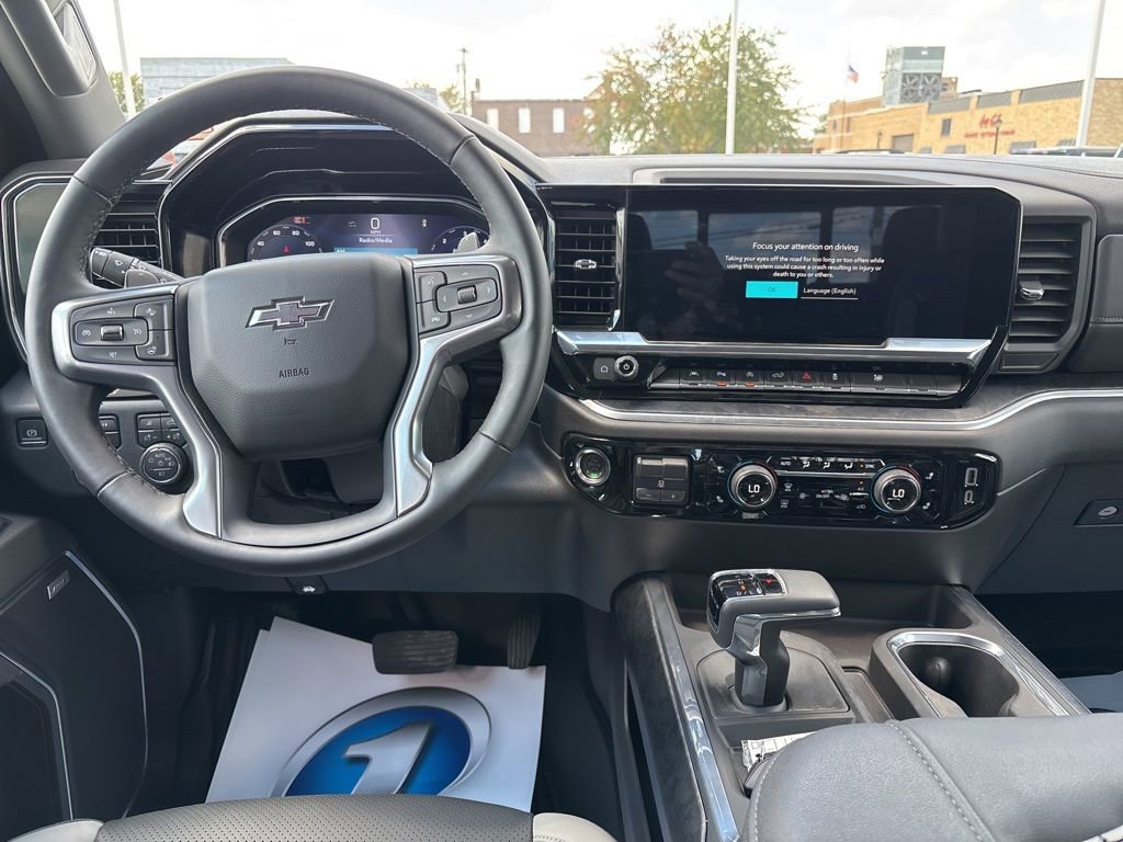 2025 Chevrolet Silverado 1500 RST photo 29