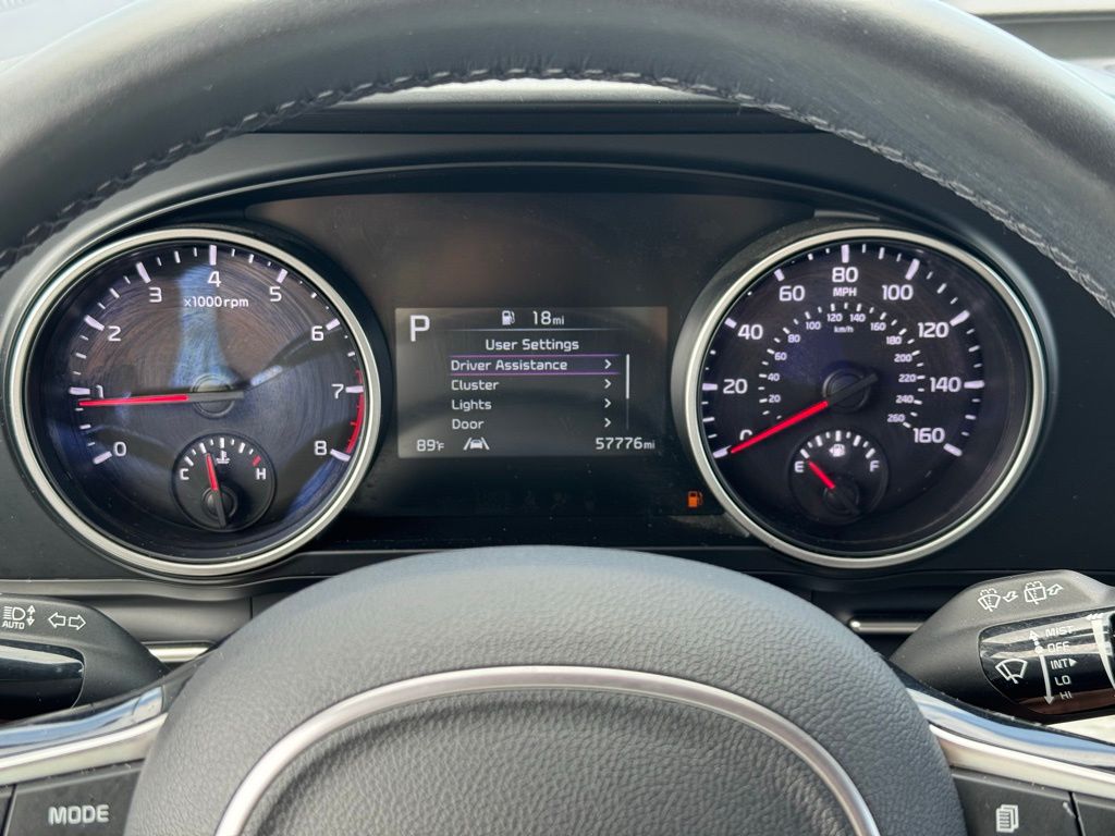 2023 Kia Carnival LX photo 11