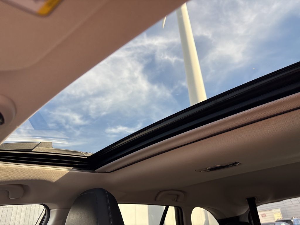 2022 Subaru Outback Limited photo 23