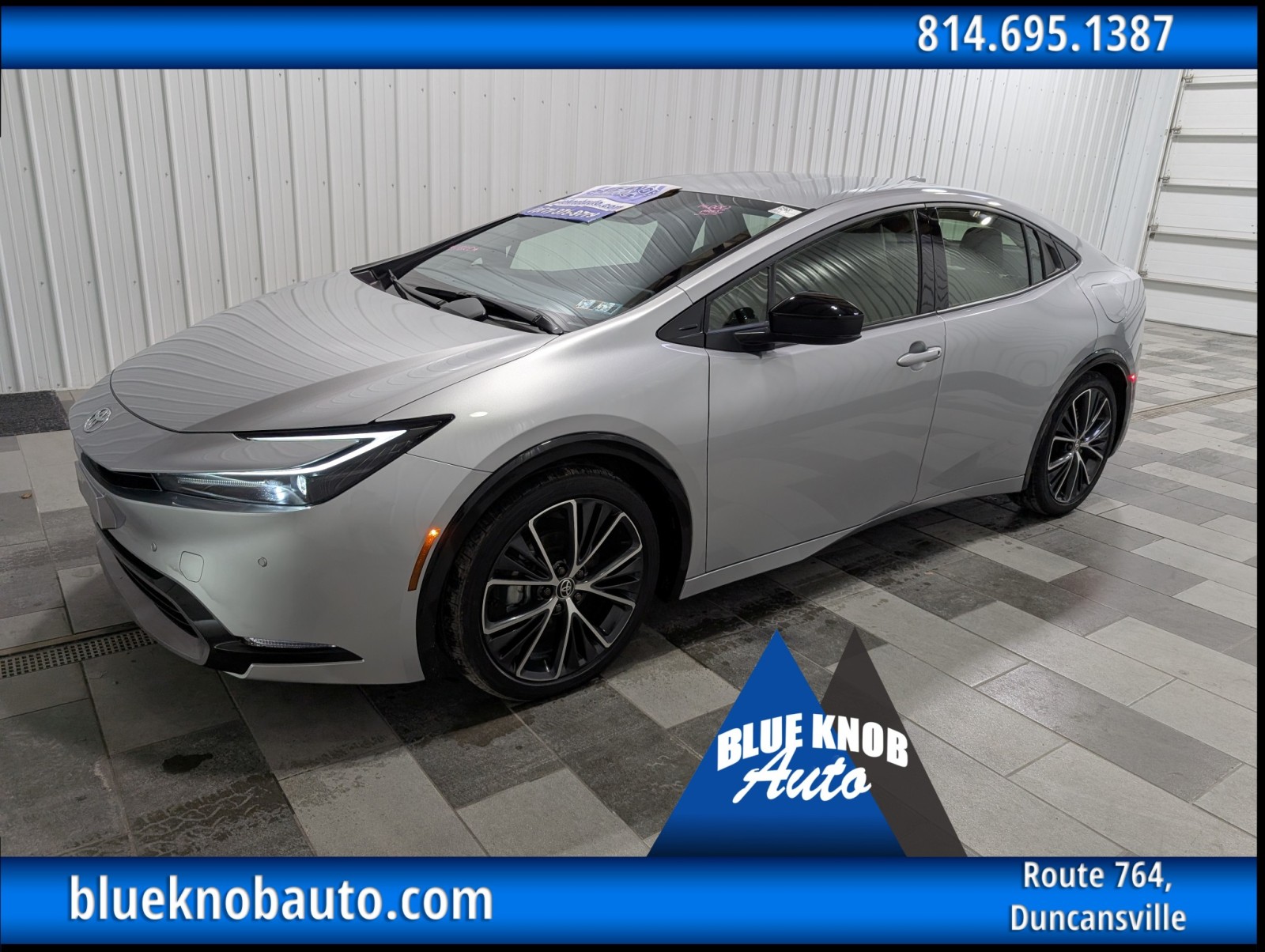 2024 Toyota Prius XLE's photo