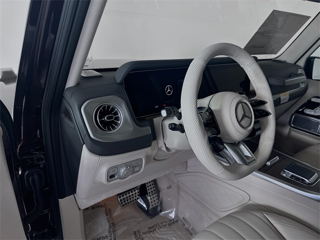 2025 Mercedes Benz G AMG 63 photo 9