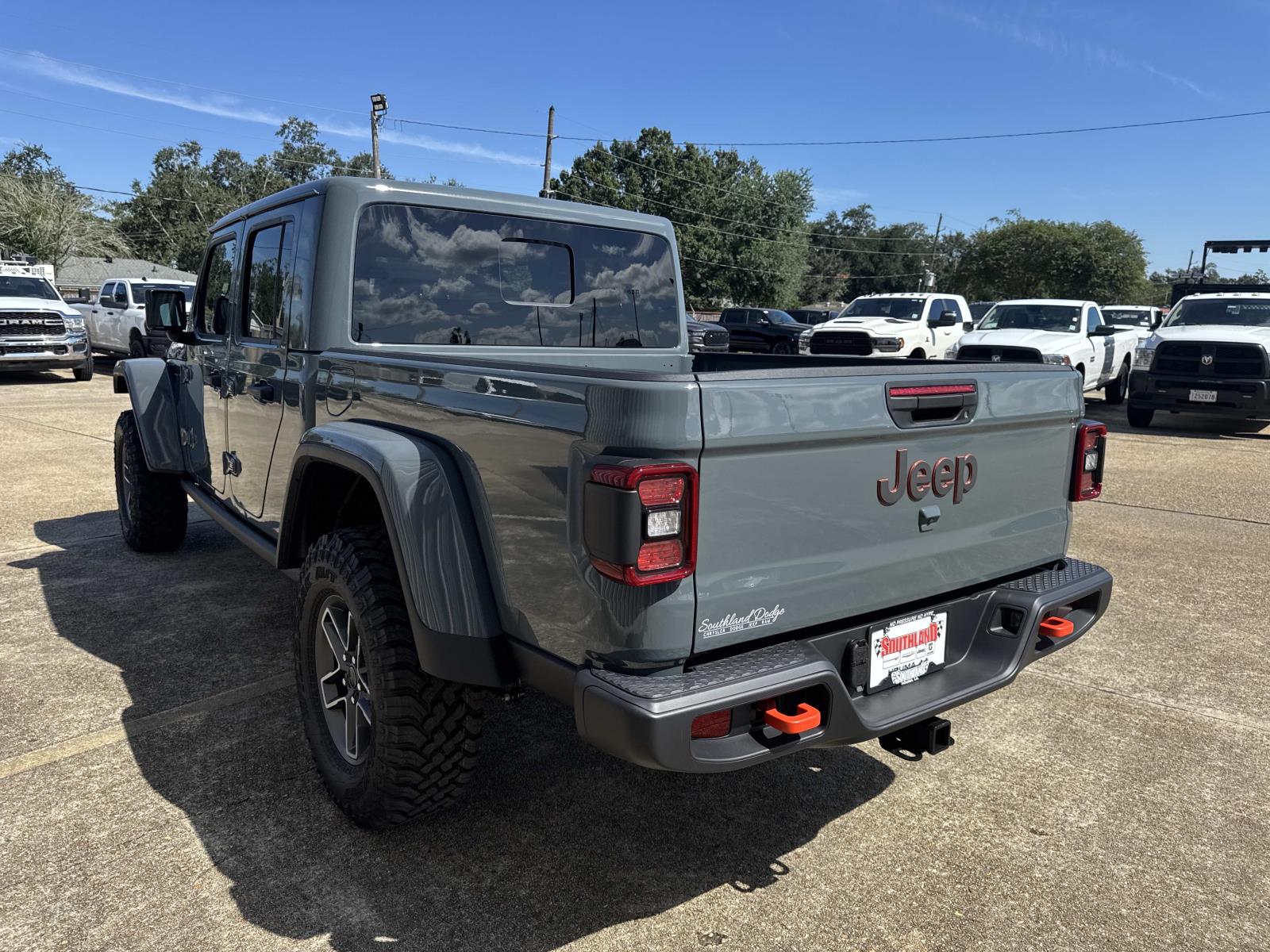 2025 Jeep Gladiator Mojave photo 4
