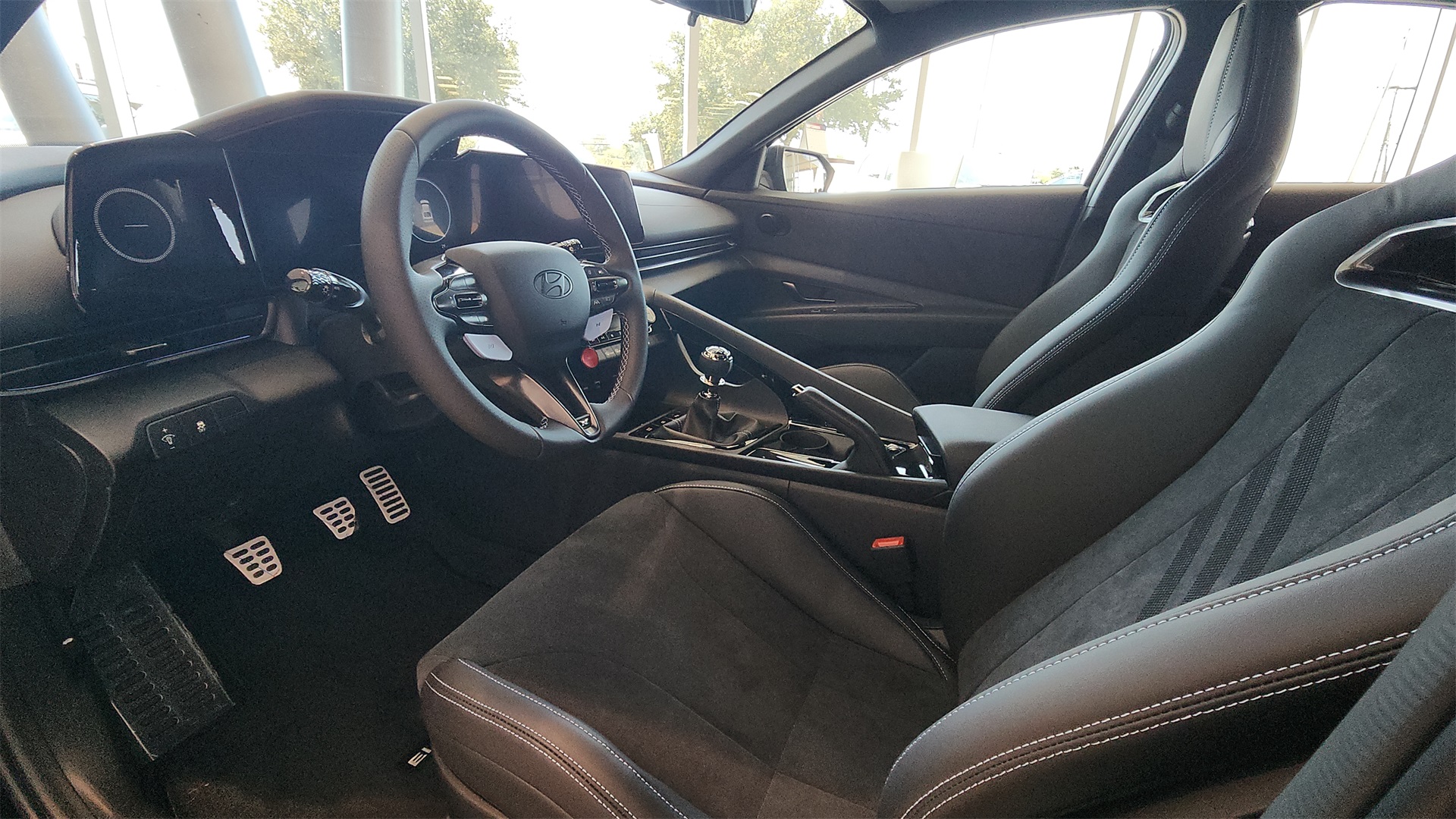 2025 Hyundai Elantra N Base photo 9
