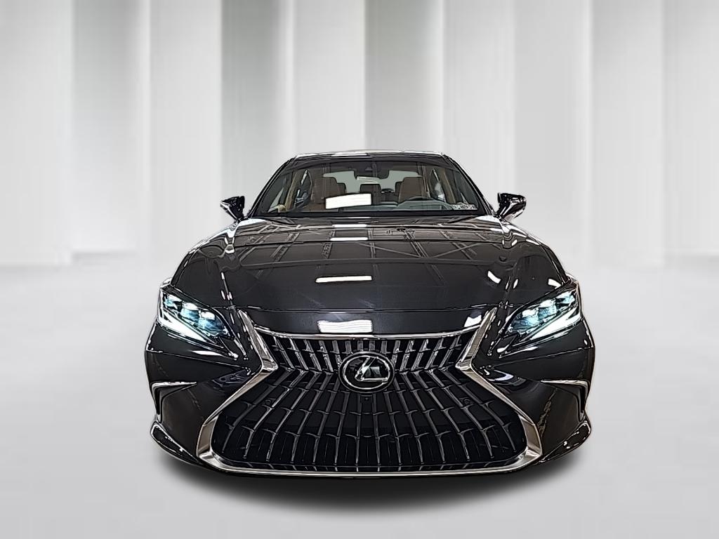 New 2024 Lexus ES Hybrid ES 300h Ultra Luxury 4DOOR SEDAN in