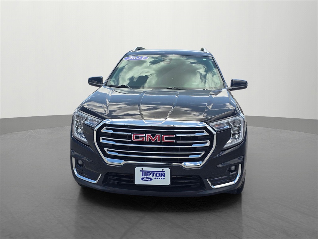 2023 Gmc Terrain SLT photo 2